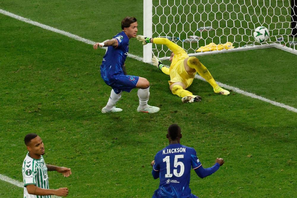 德天空：因西涅希望再次征战意甲，德甲对他也是可行的选择